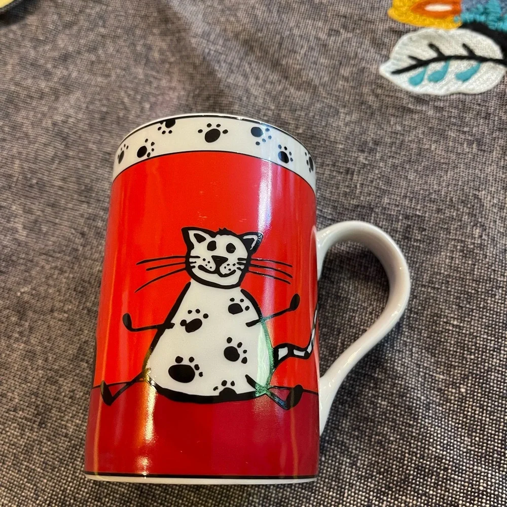 Pier 1 Cat And Mouse Coffee Mug  ,Paw Prints , Mice Inside Cup